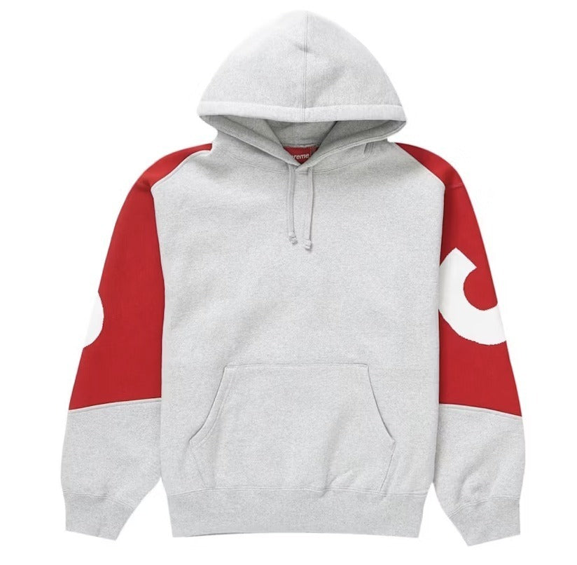 SUPREME発売後即完売したインパクトのあるパーカー