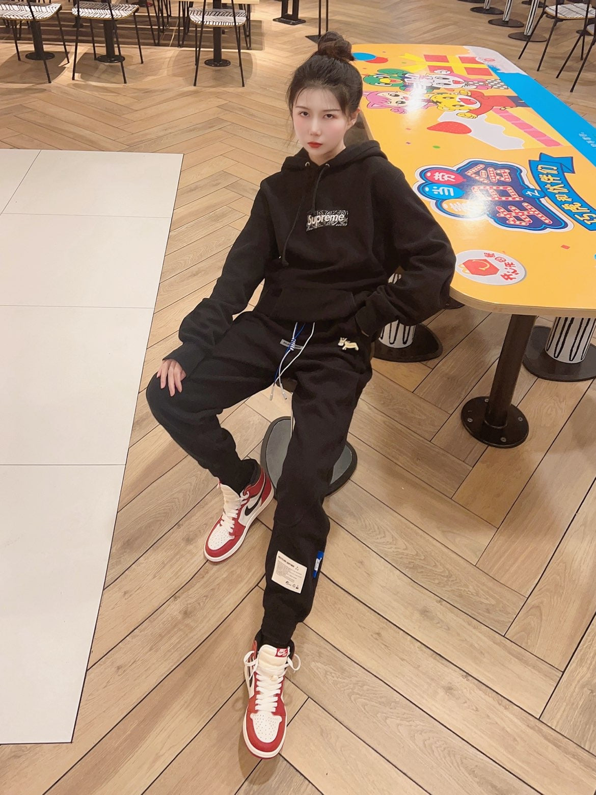 Supreme 19FW Bandana Box Logo Hooded Sweatshirt
