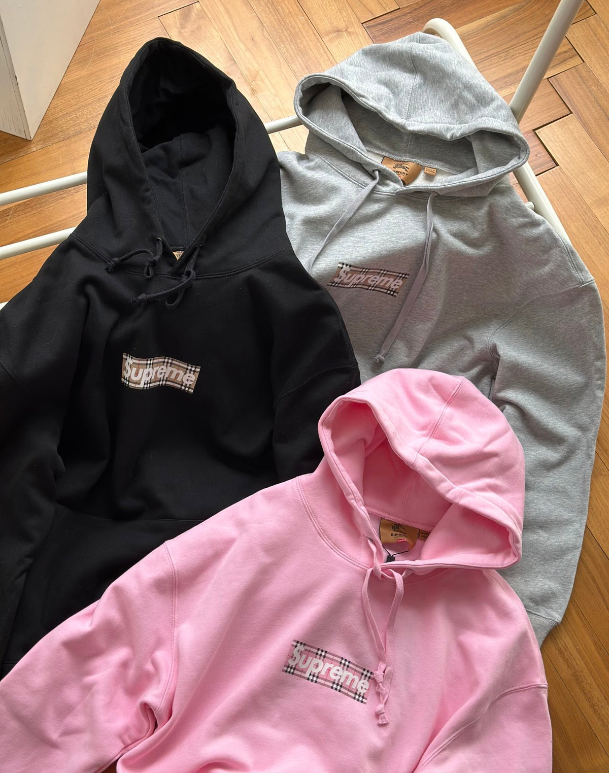 Supreme x Burberry スウェットシャツ