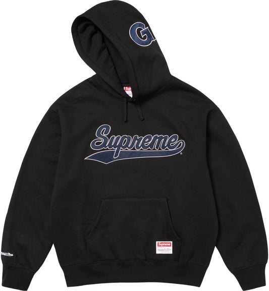 Supreme®/Mitchell & Ness® NCAA フード付きスウェットシャツ
