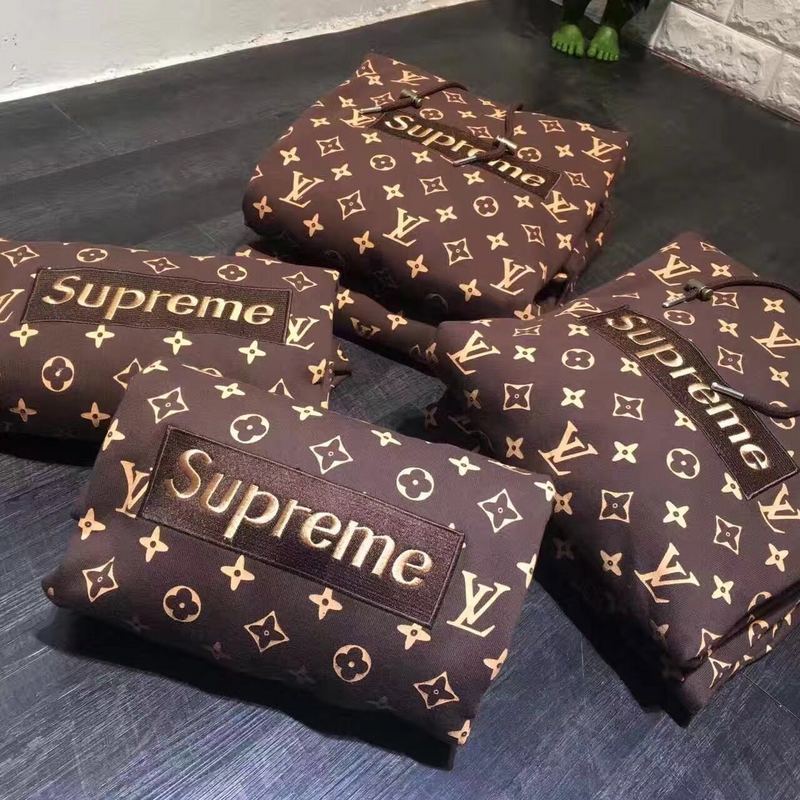 大人気ブランド Supreme X Louis Vuitton パーカー コーヒー